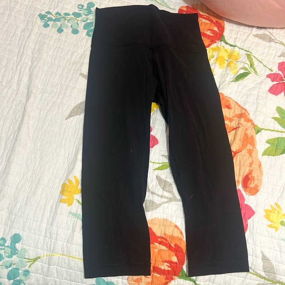 Lululemon Crop Leggings, size us 6, black